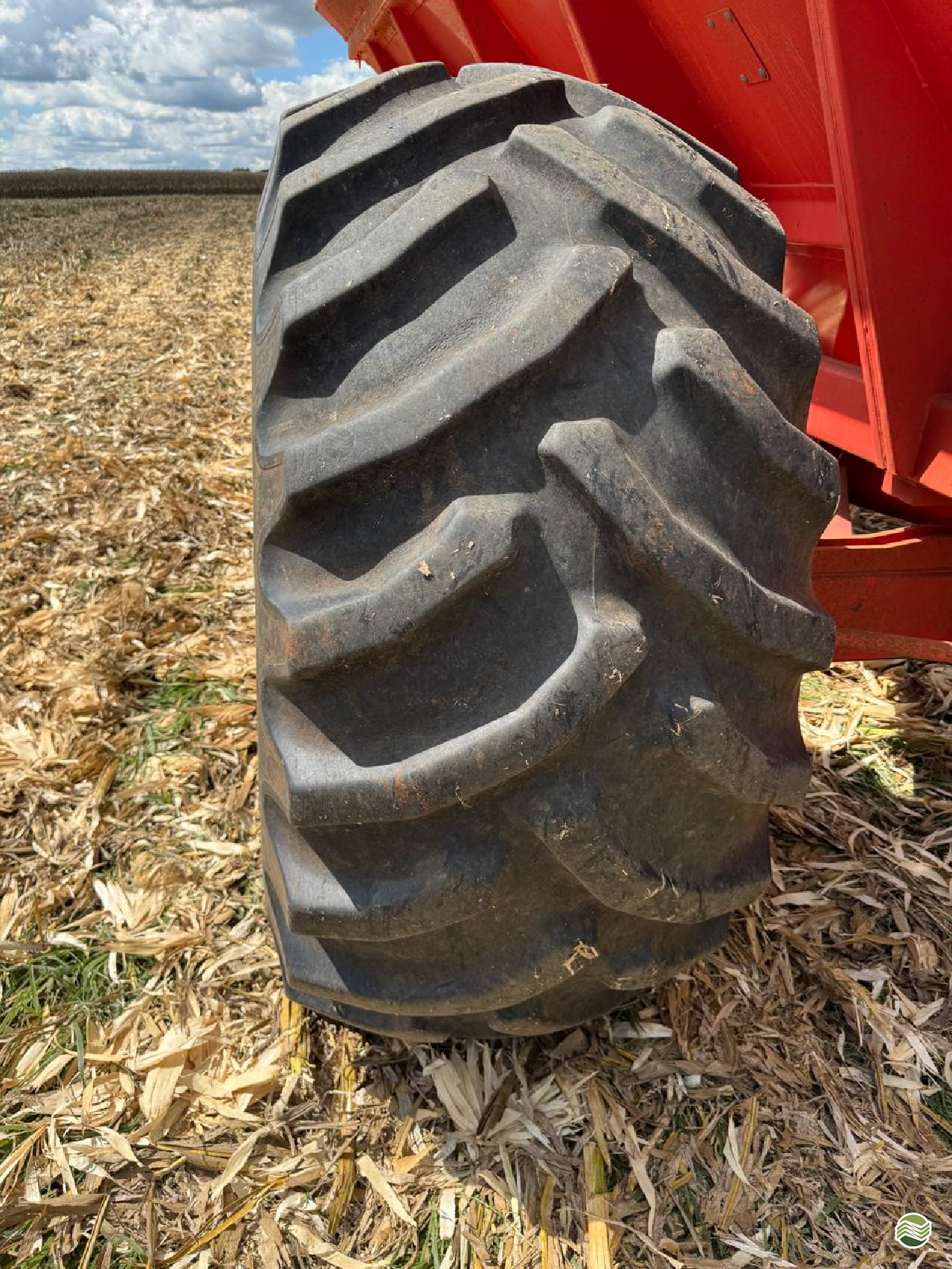 IMPLEMENTOS AGRICOLAS CARRETA BAZUKA GRANELEIRA 33000 Dimaq - GO CRISTALINA GOIAS GO